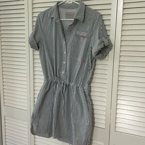 Vineyard Vines cute dress for a boat day or any day.